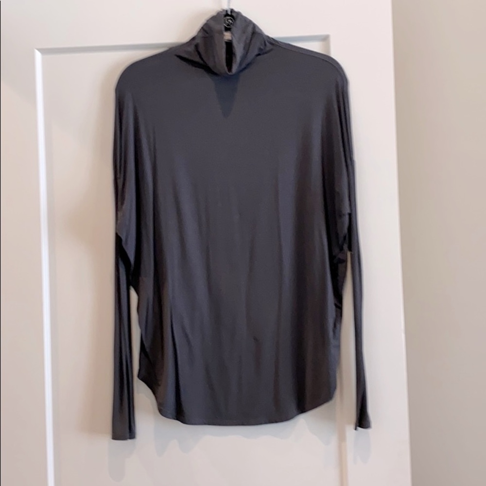 Grey Vince. Turtleneck oversized SUPER SOFT NEW